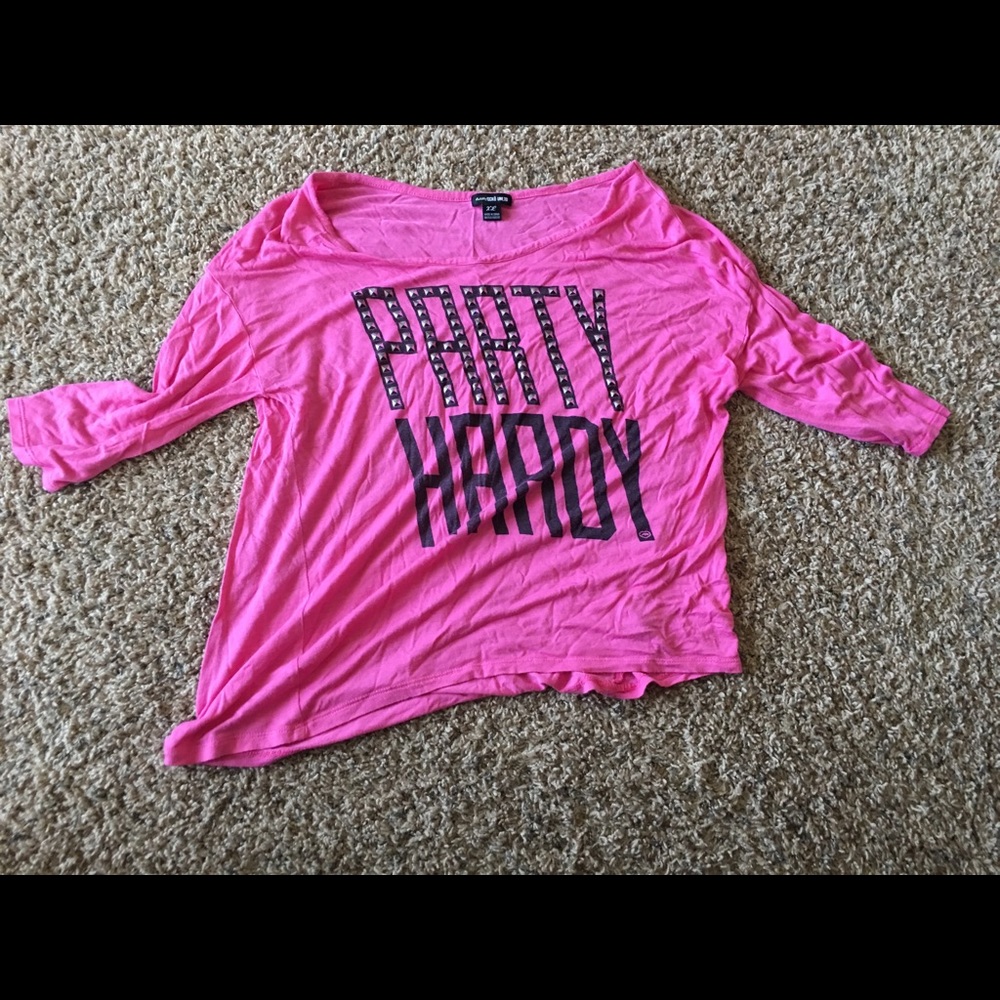 Ecko XL Flowy Crop top ‼️please bundle‼️